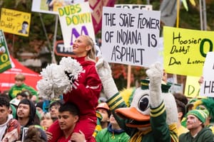 BIG NOOOOOOOD SATURDAY PREGAME HANGOUT