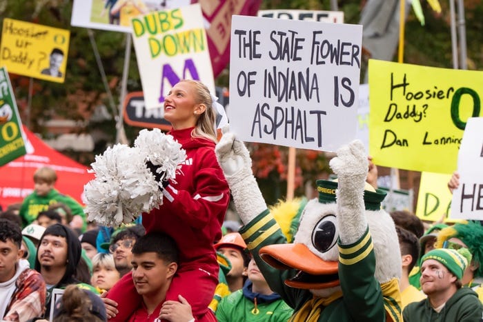 BIG NOOOOOOOD SATURDAY PREGAME HANGOUT