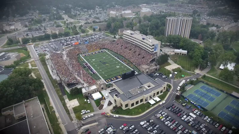 Wednesday Night MACtion: 2 MAC 2 Furious